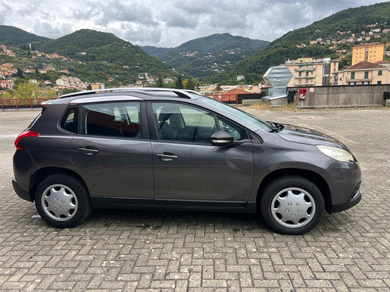 Peugeot 2008 top