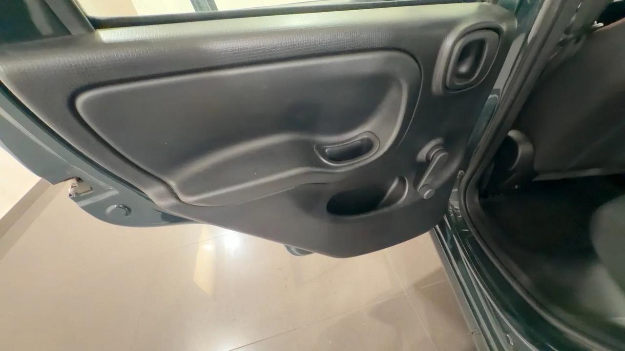 Fiat Panda 1.0 FireFly S&S Hybrid Garmin