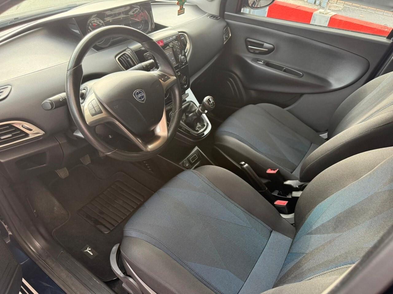 Lancia Ypsilon 1.2 69 CV 5 porte S&S Gold - BENZINA - EURO6 - POCHI KM