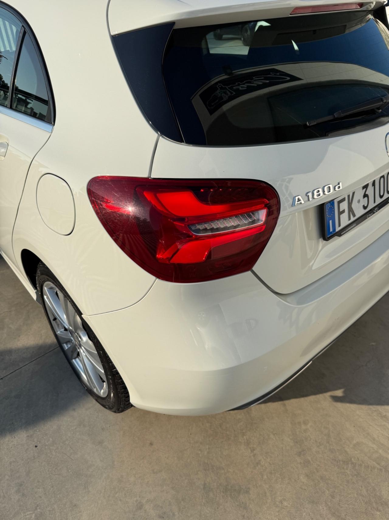 Mercedes-benz A 180 d Automatic Premium