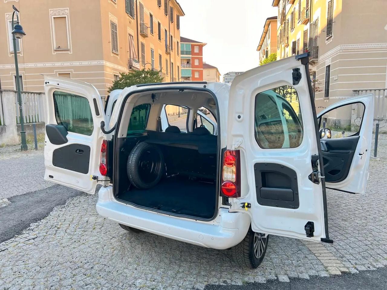 Peugeot Partner Tepee 1.6 BlueHDi 100cv E6 4X4 Dangel Endurance Control Active IVA INCLUSA