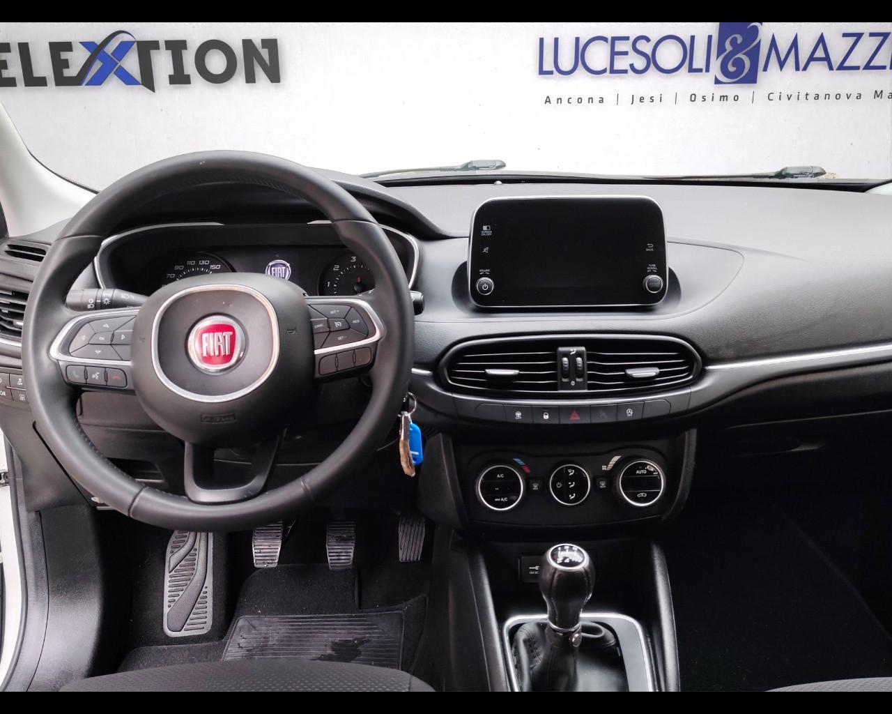 FIAT Tipo (2015-->) - Tipo 1.3 Mjt S&S 5 porte Lounge