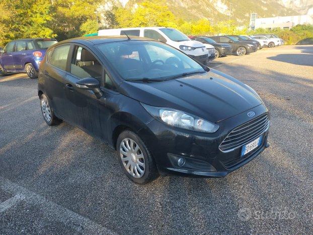 FORD FIESTA 1.5 TDCi per *NEOPATENTATI*