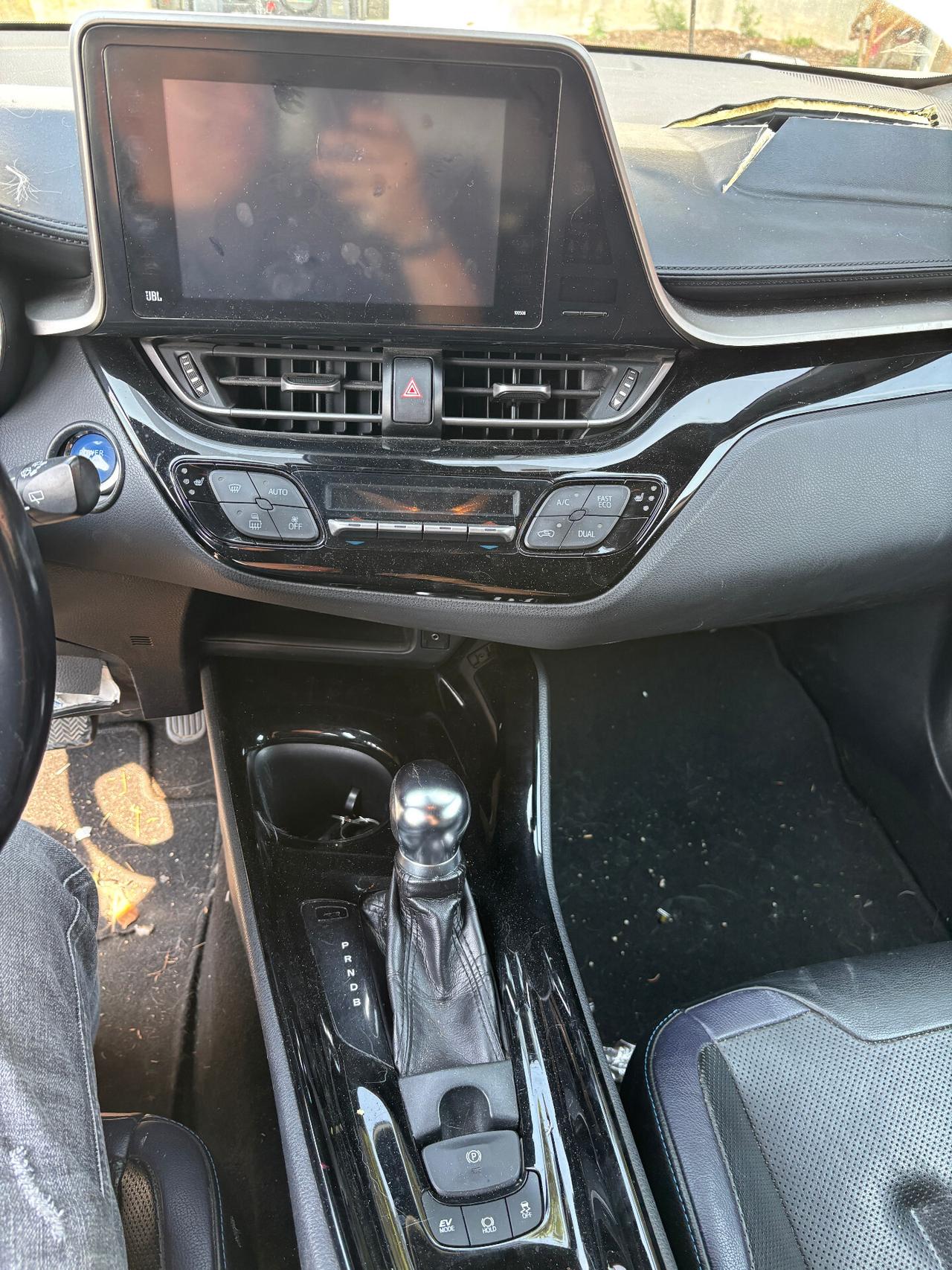 Toyota C-HR 1.8 Hybrid E-CVT Dynamic