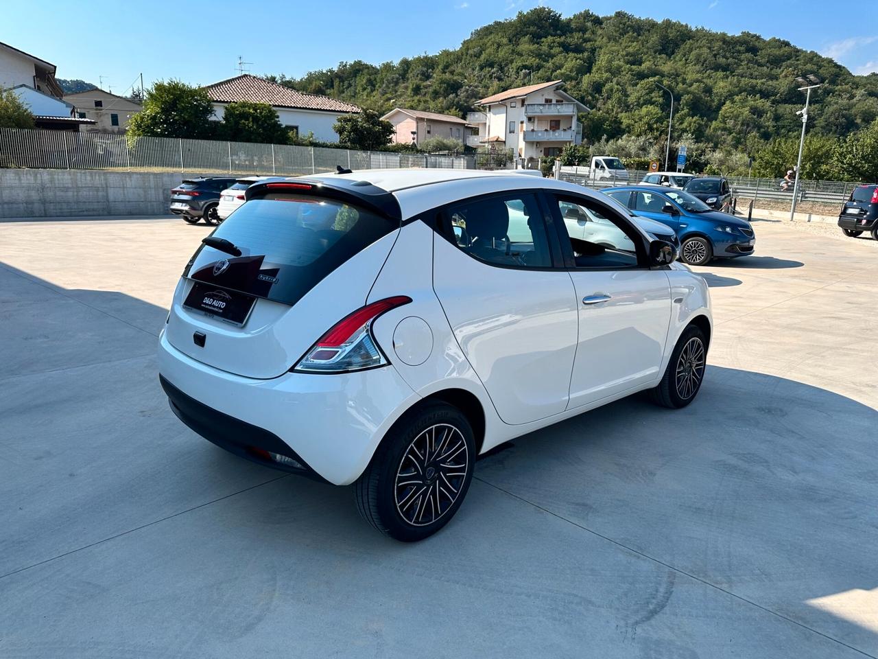 Lancia Ypsilon 1.0 FireFly 5 porte S&S Hybrid Gold