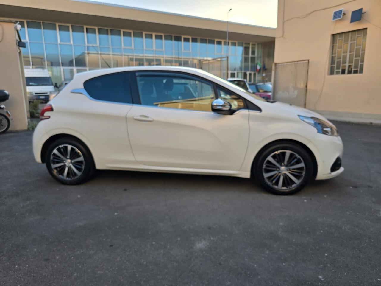 Peugeot 208 BlueHDi 100 3 porte GT Line
