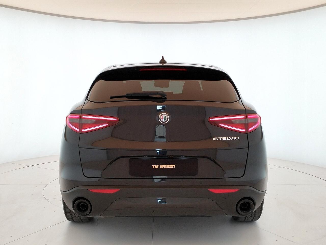Alfa Romeo Stelvio 2.2 Turbodiesel 160 CV AT8 RWD Super Business