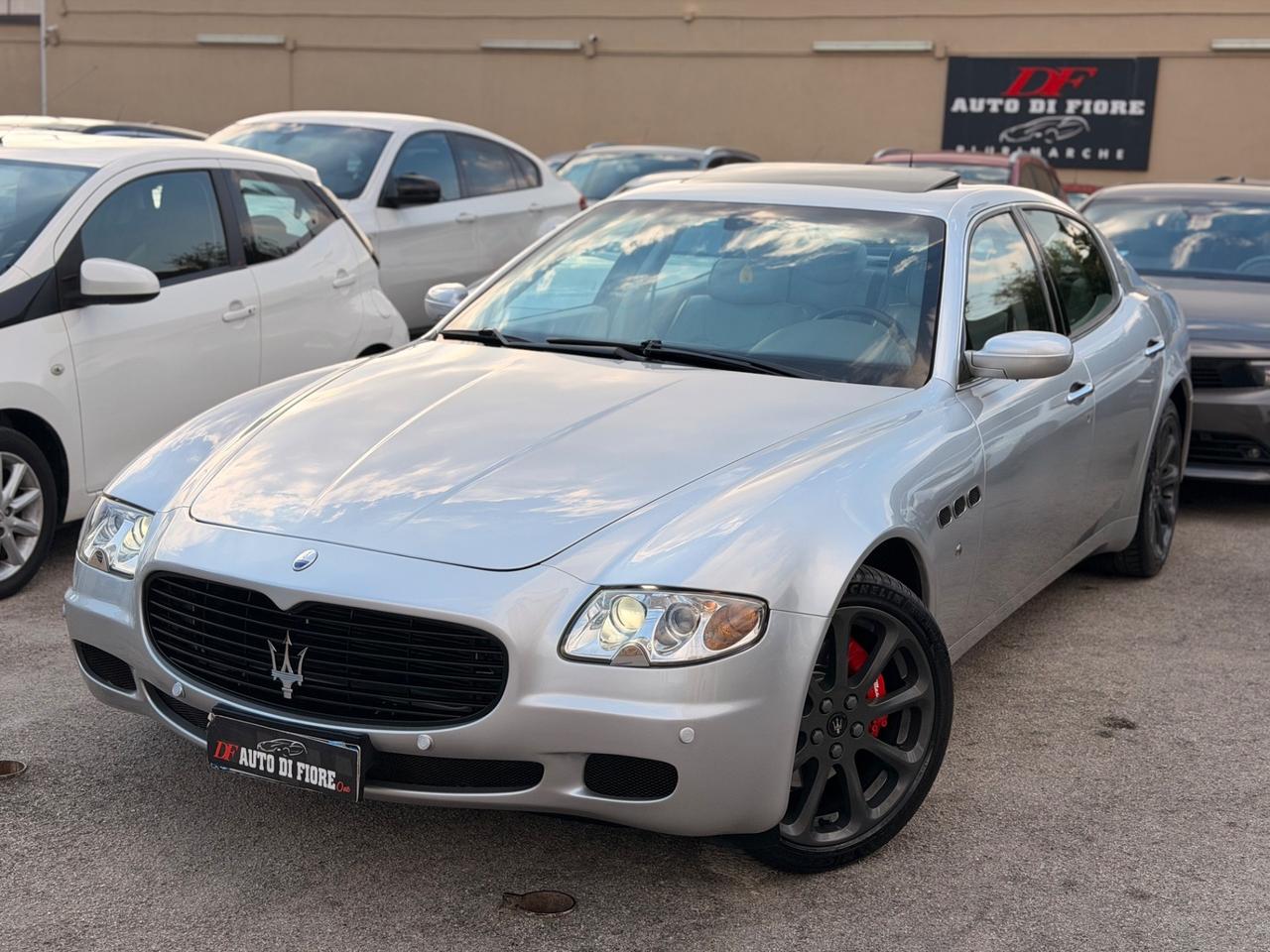 Maserati Quattroporte 4.2 V8 Executive GT "FERRARI" TETTO