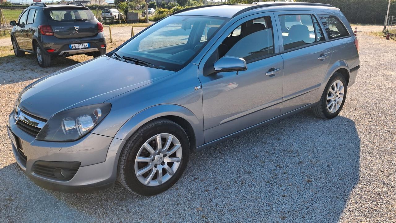 Opel Astra 1.6 16V Twinport Station Wagon Enjoy