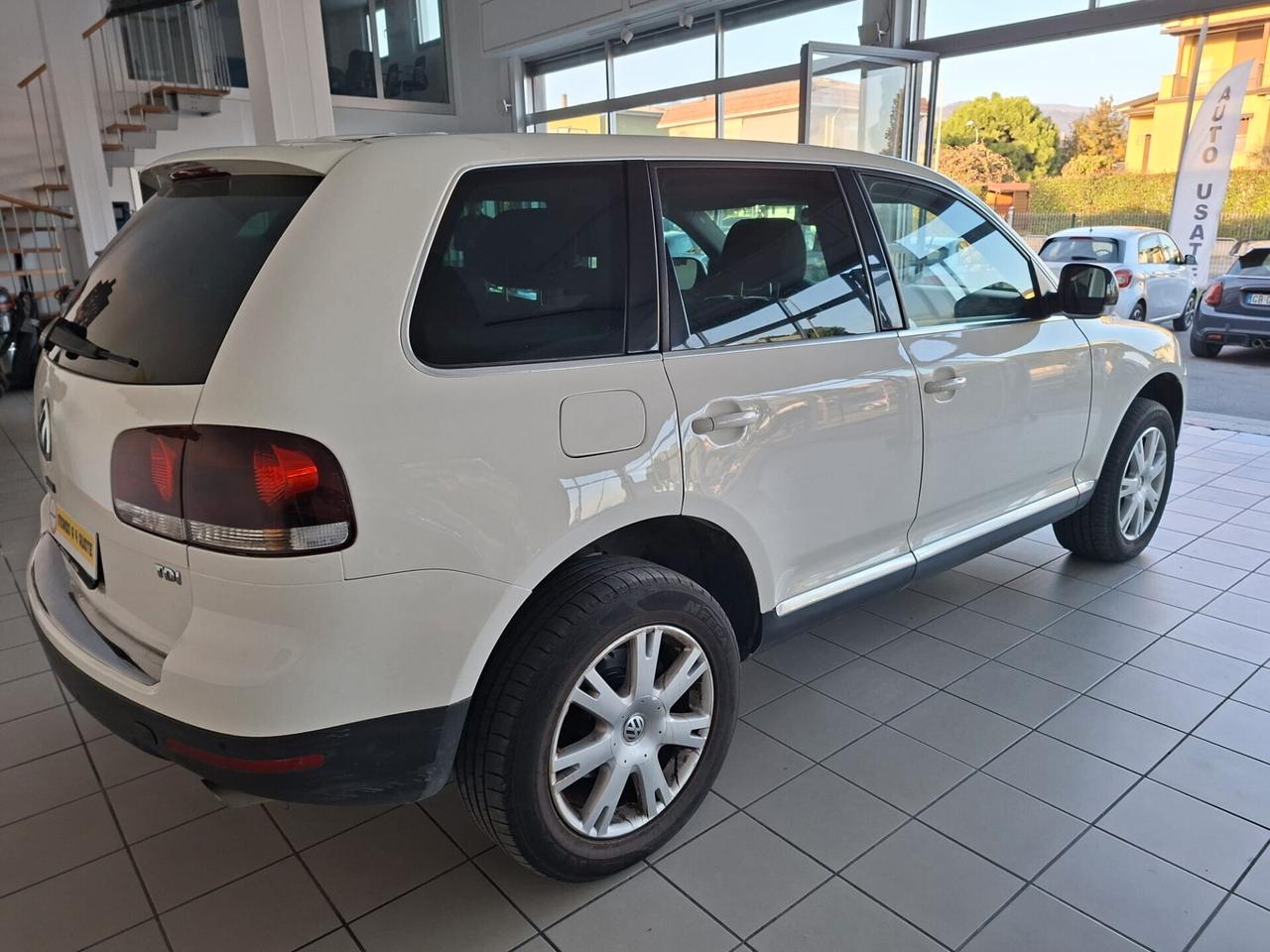 Volkswagen Touareg 2.5 R5 TDI DPF tiptronic Exclusive 4X4