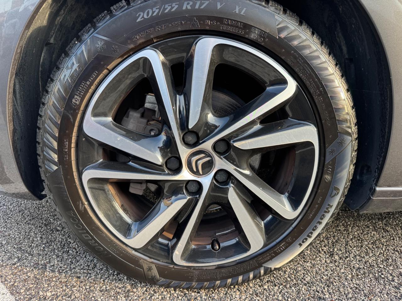 Grand C4 SpaceTourer 130 EAT8 Shine 7 POSTI