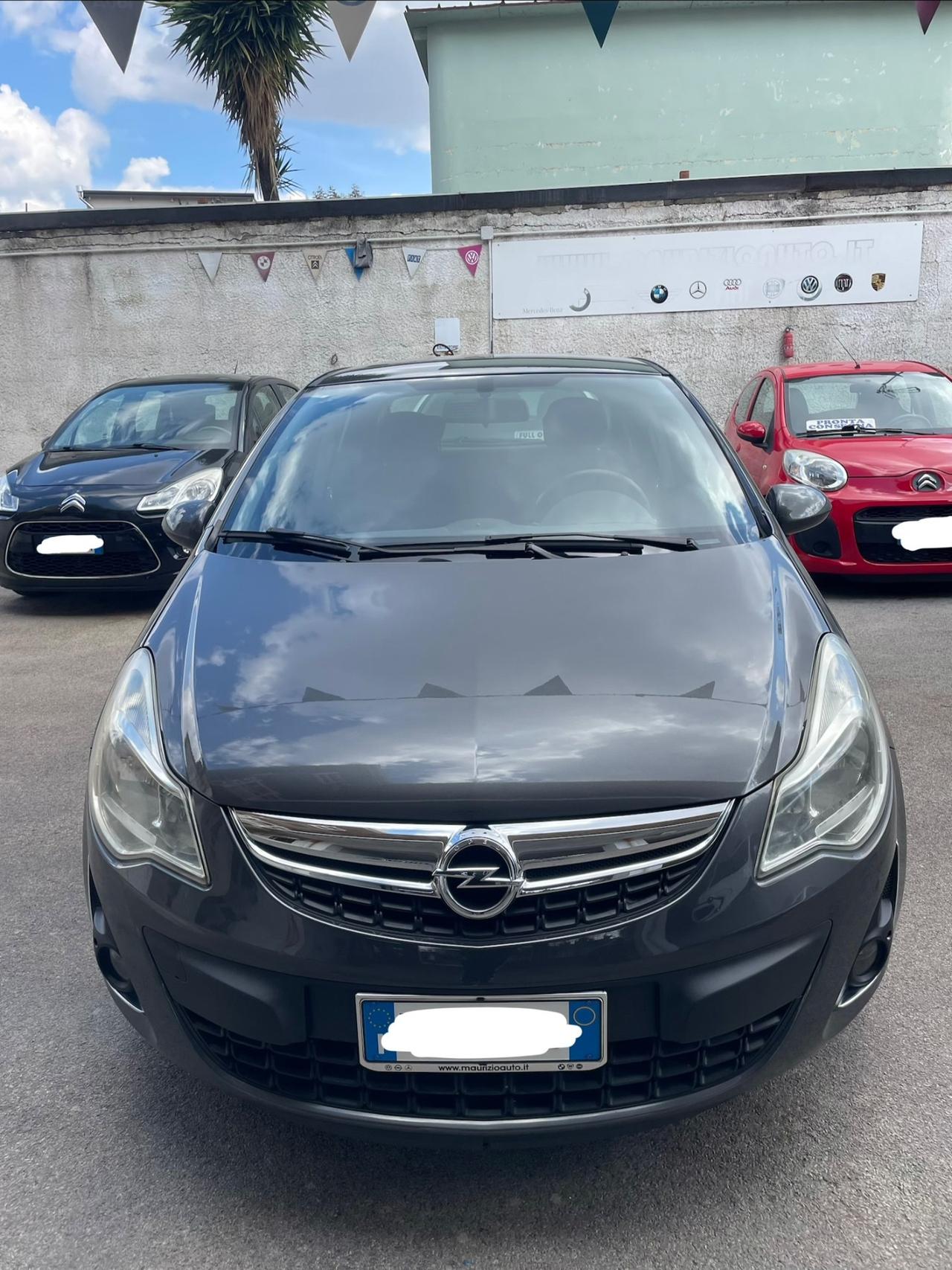 Opel Corsa 1.2 5 porte Cosmo Full dal nord Italia 4 cilindri