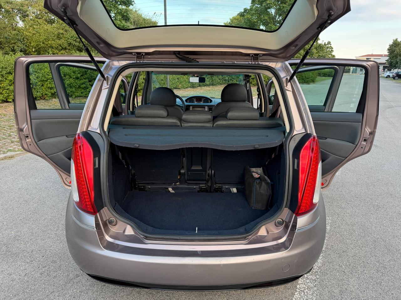 Lancia MUSA 1.4i Platino Ecochic GPL