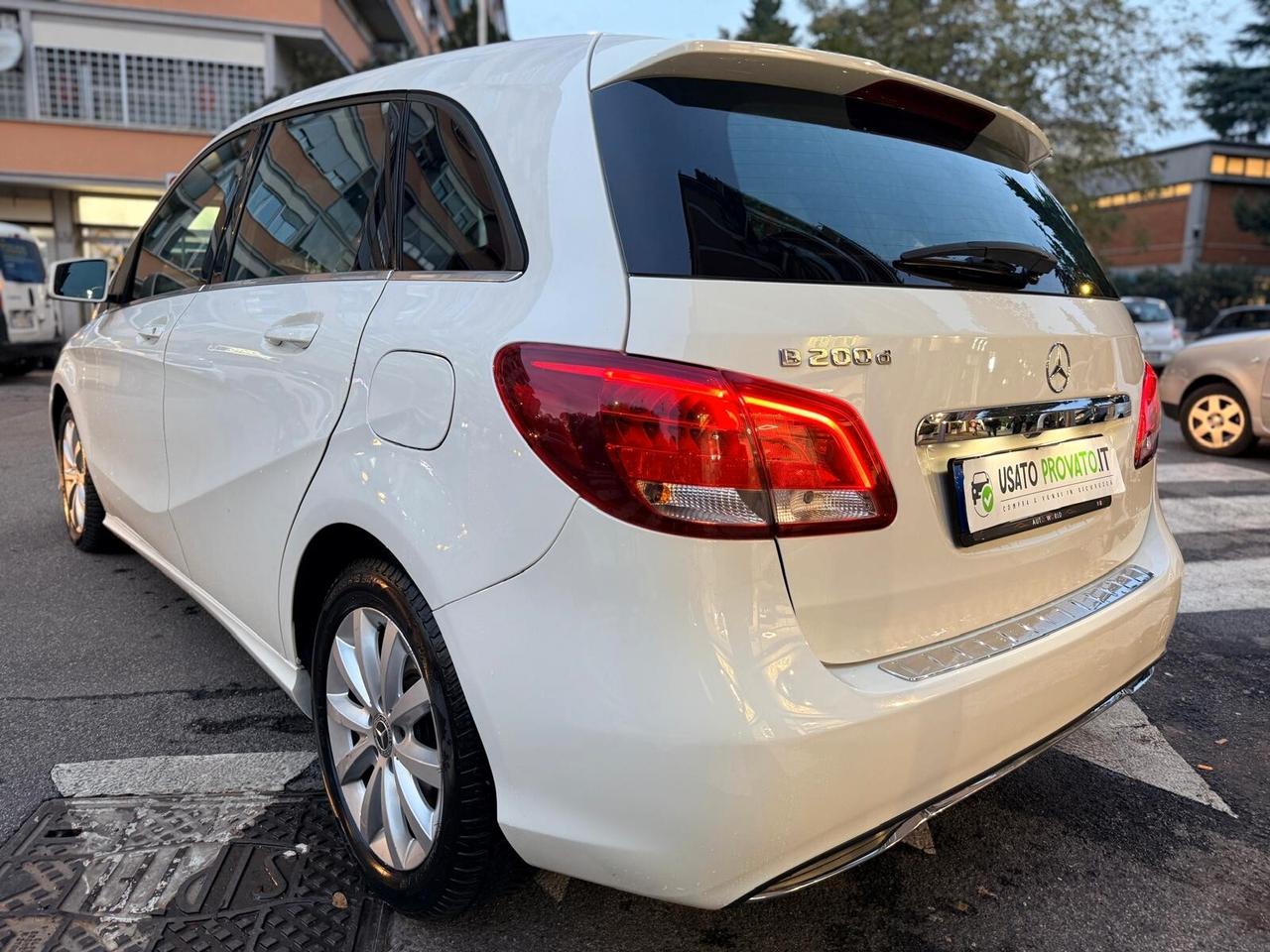 Mercedes-benz B 200 d Automatic Premium