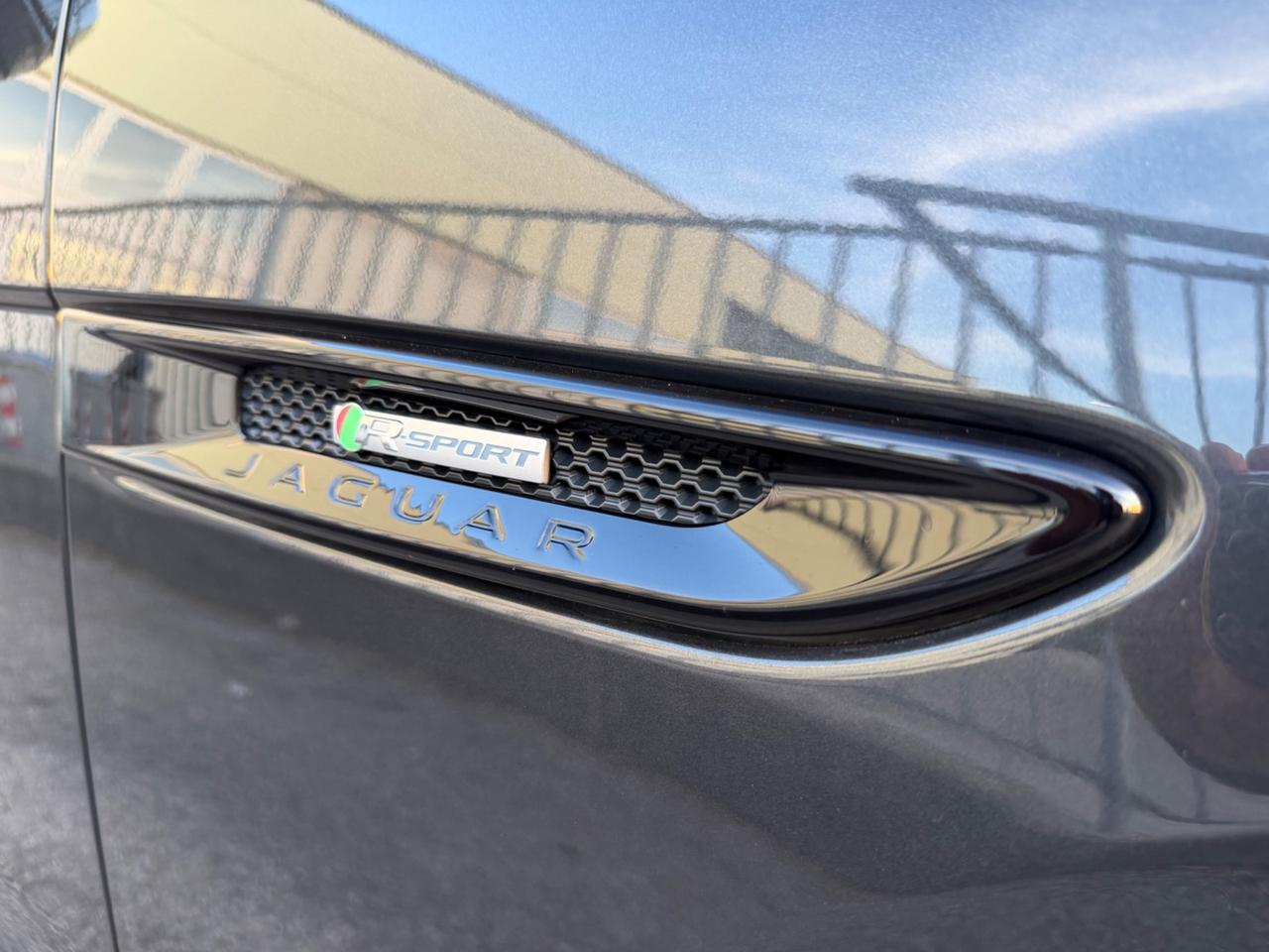 Jaguar F-Pace 2.0 D 180CV R-Sport BLACK EDITION 30 di 100