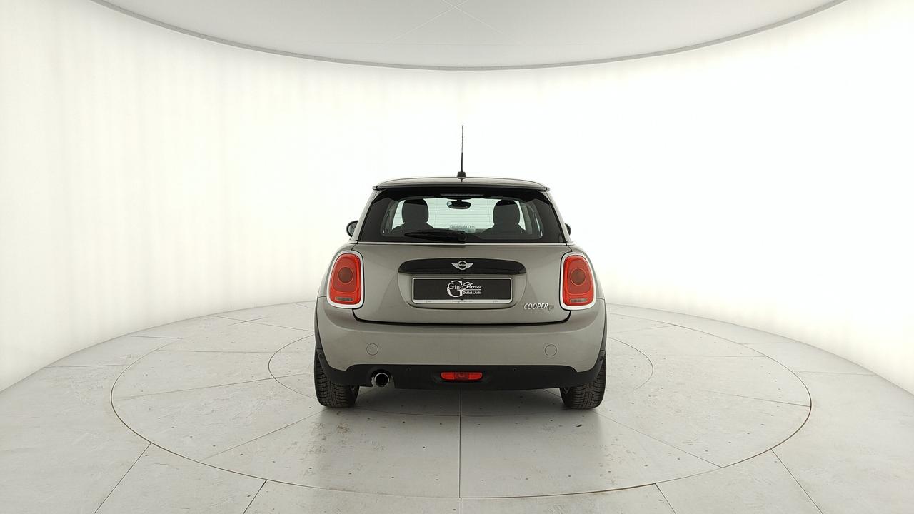 MINI Mini IV F55-F56 2014 - Mini 1.5 Cooper D Boost 3p