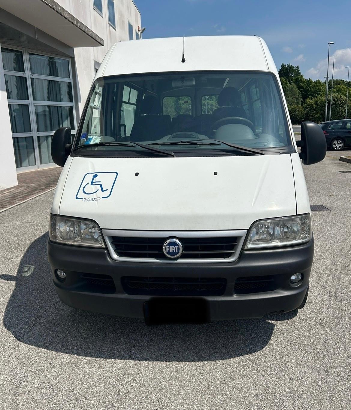Fiat ducato 9 posti metano