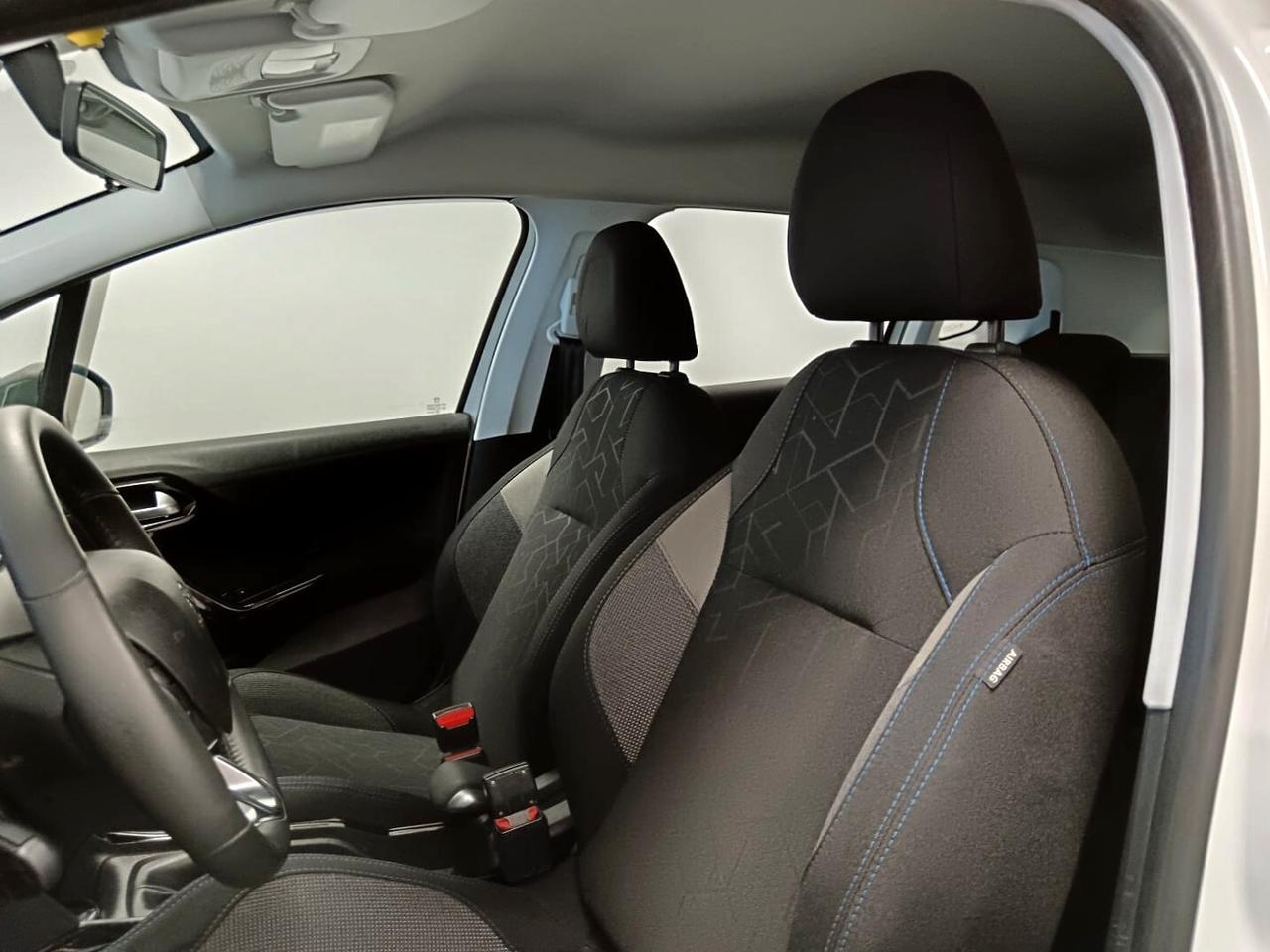 Peugeot 2008 Blue HDi 100 cv Allure