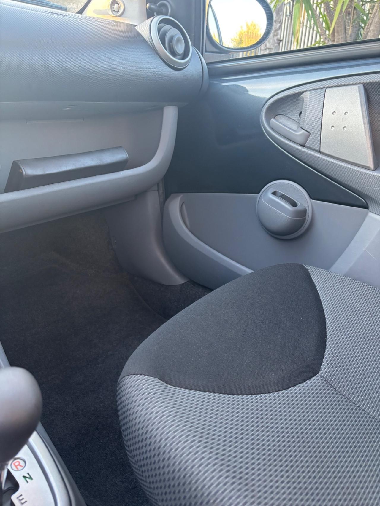 Toyota Aygo 1.0 automatica