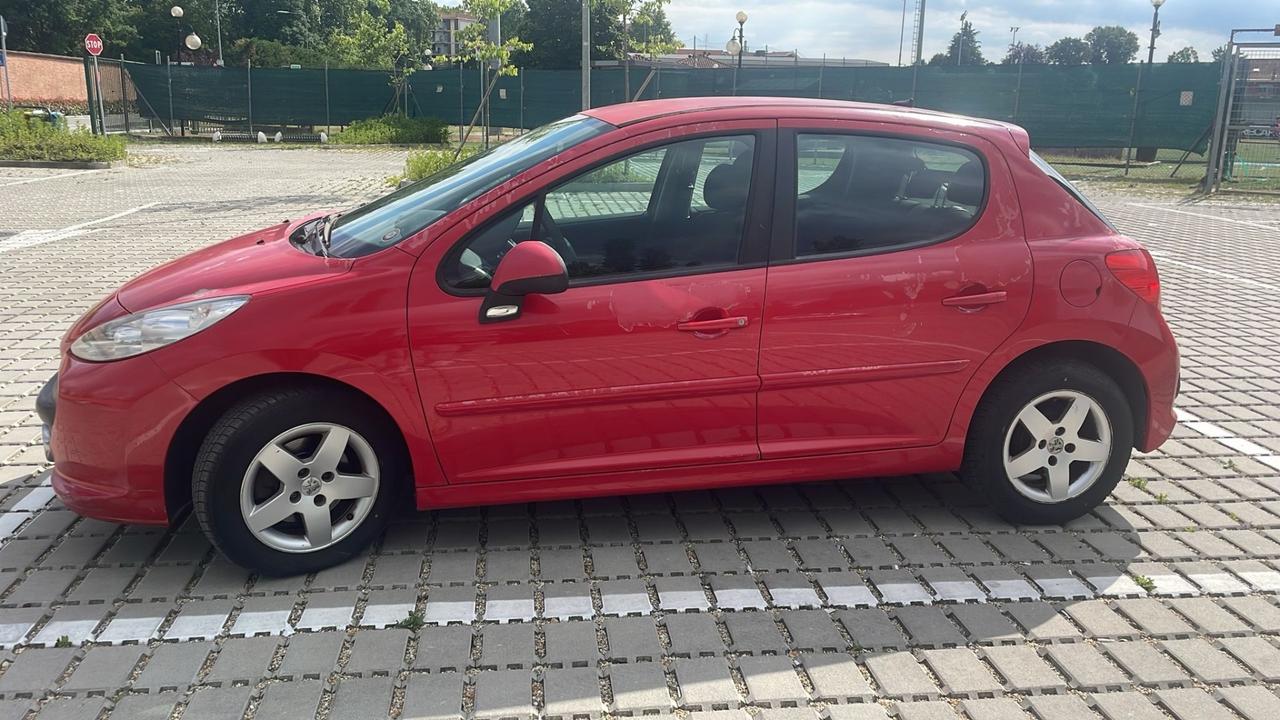 Peugeot 207 1.4 95cv 5p. XSI