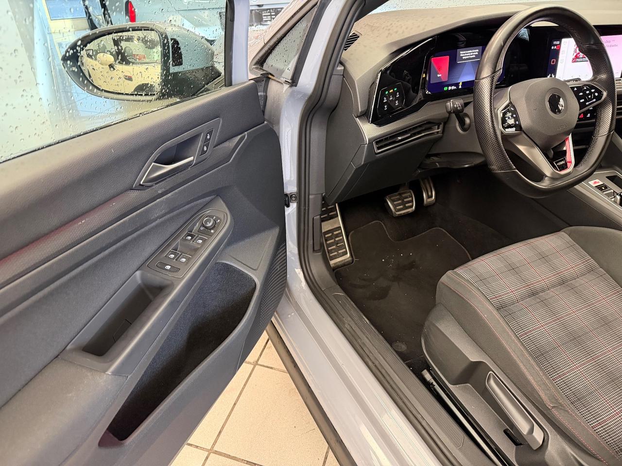 Volkswagen Golf GTI 2.0 245CV DSG