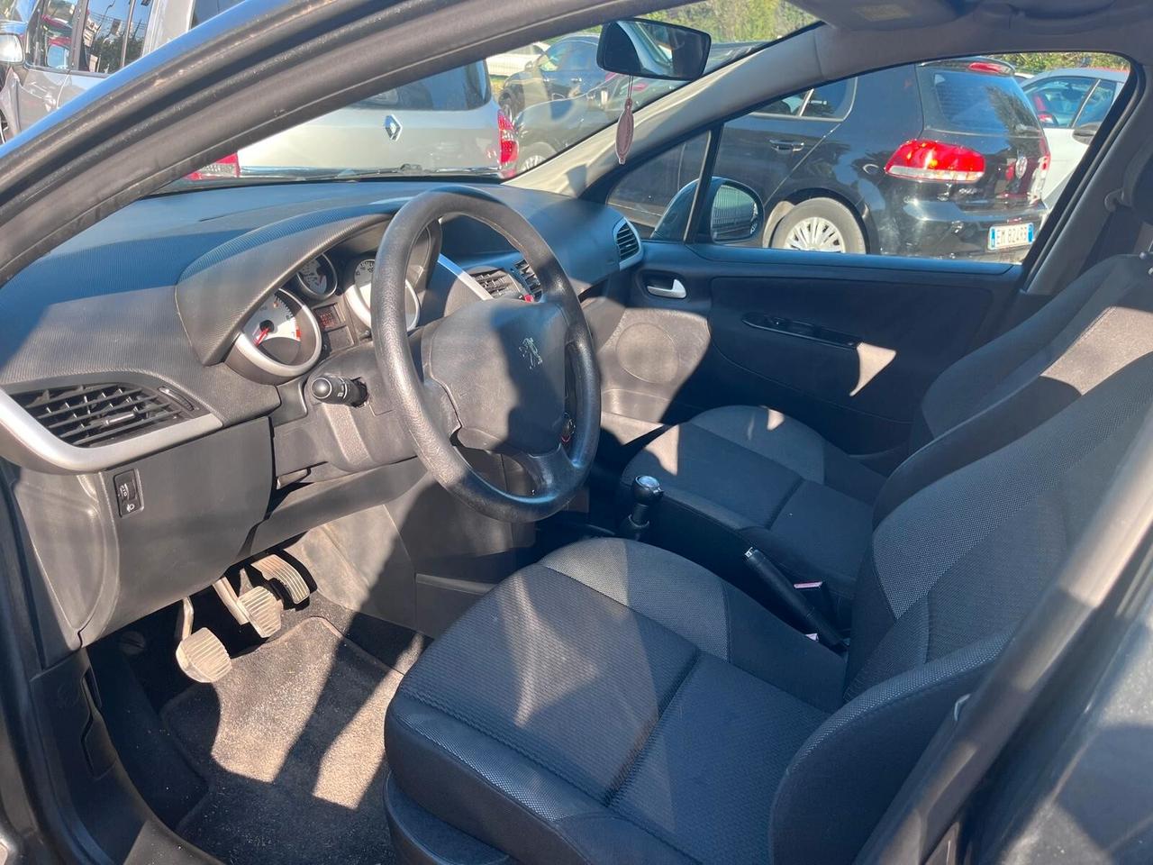Peugeot 207 1.4 VTi 95CV 5p. XS - 2010