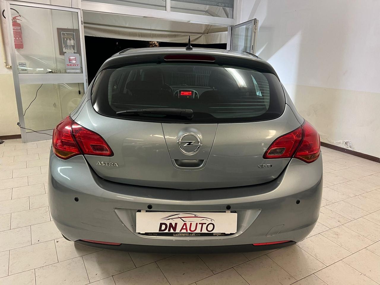 Opel Astra 1.7 CDTI 110CV 5 porte Cosmo