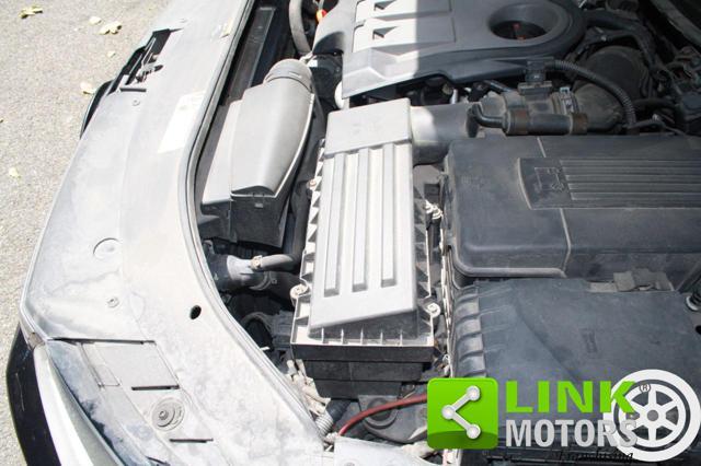 VOLKSWAGEN Passat Var. 2.0 TDI Highline Blue M.Tech.