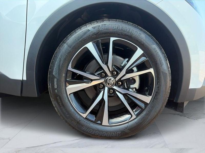 Toyota C-HR 2.0 PHEV Trend FWD E-CVT