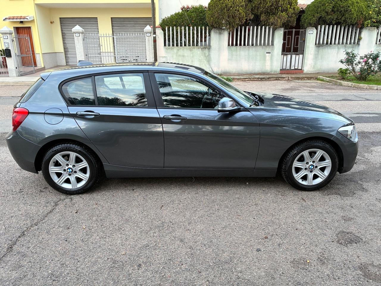 Bmw 118 118d 5p. Unique