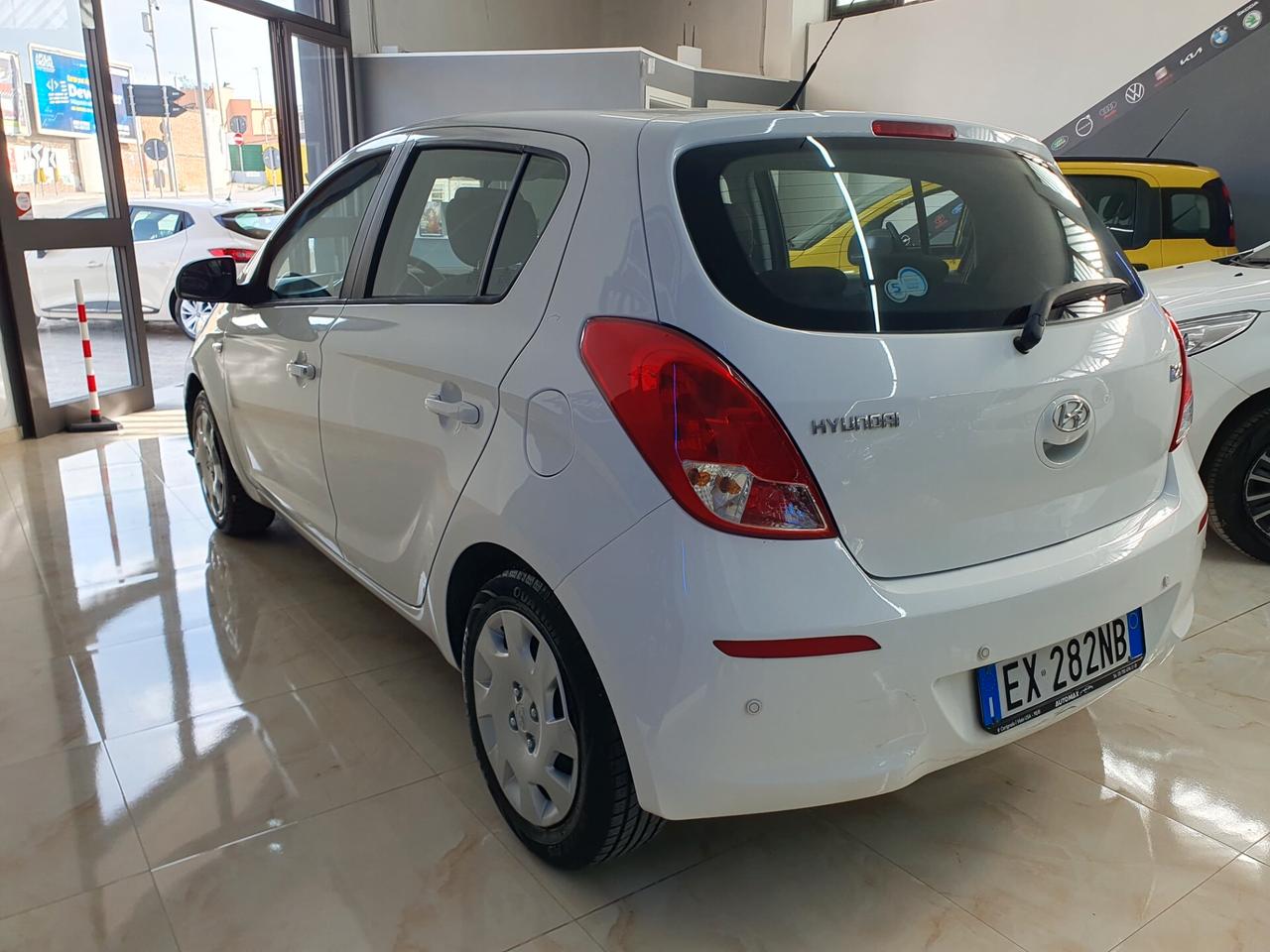 Hyundai i20 1.2 85cv Econext Classic 2014