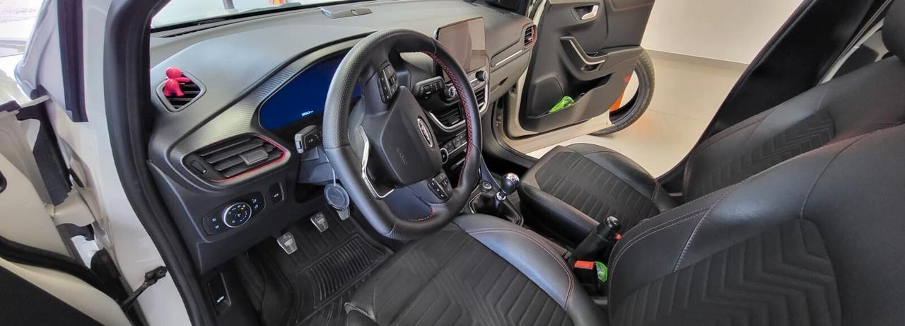 Ford Puma 1.0 EcoBoost Hybrid 125 CV S&S ST-Line- km 54.400- garanzia 12 mesi estendibile fino a 36 mesi.