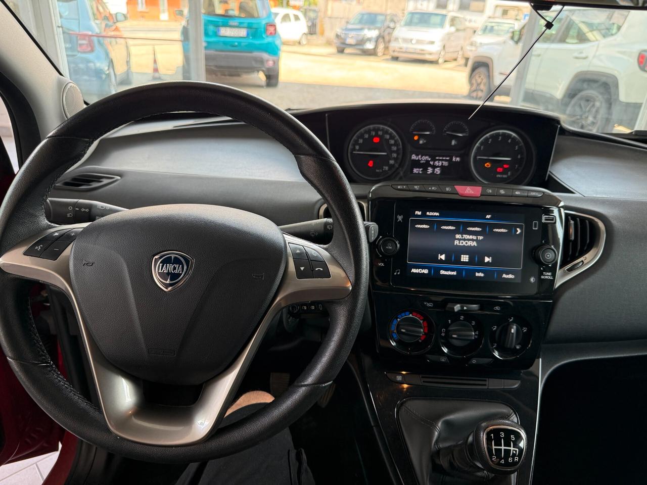 Lancia Ypsilon 1.0 FireFly 5 porte S&S Hybrid Ecochic Gold
