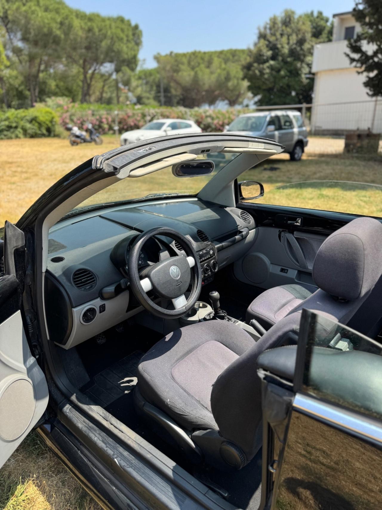 Volkswagen New Beetle 1.4 16V Cabrio