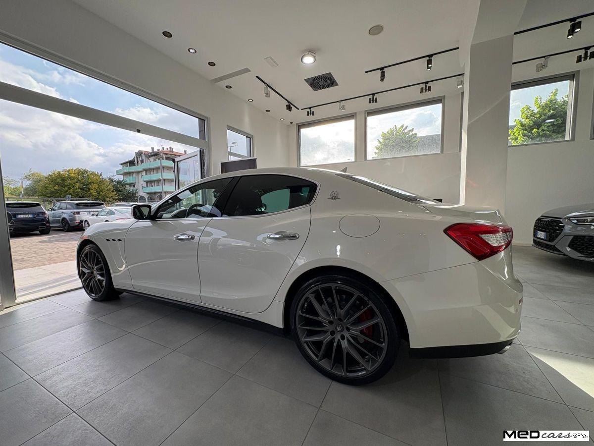 MASERATI - Ghibli - V6 Diesel Gransport
