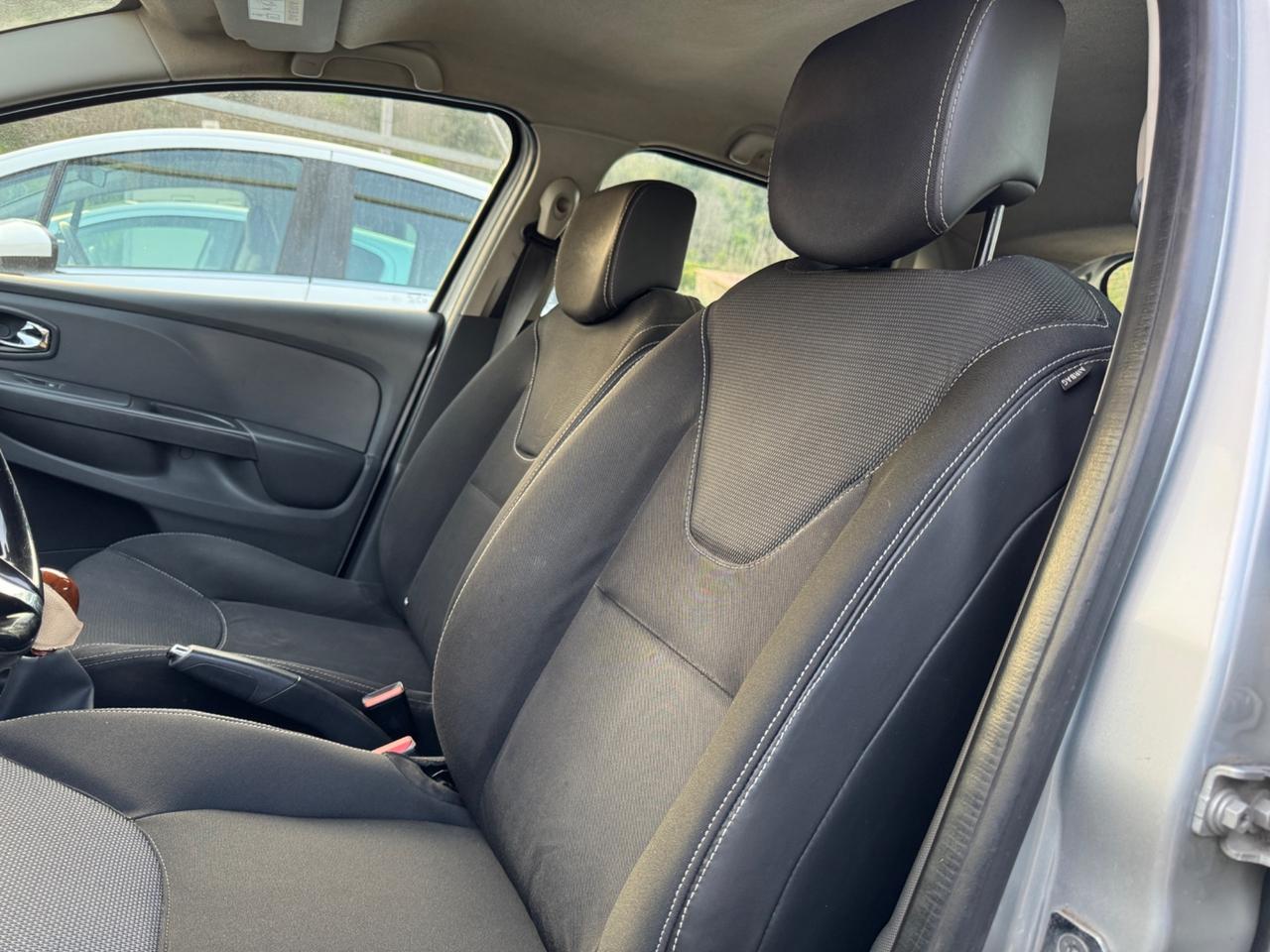 Renault Clio 1.2 75CV 5 porte Wave