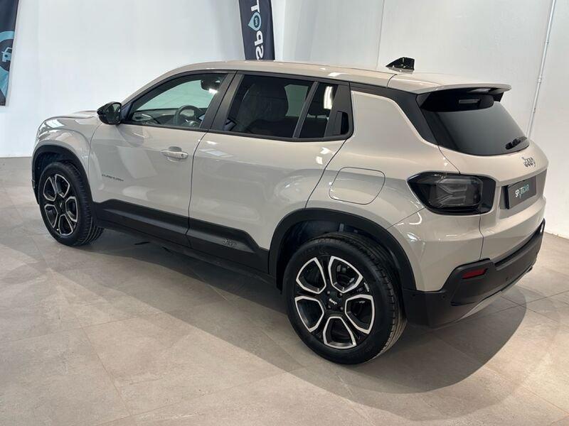 Jeep Avenger e-Hybrid 1.2 MHEV e-Hybrid Turbo Summit