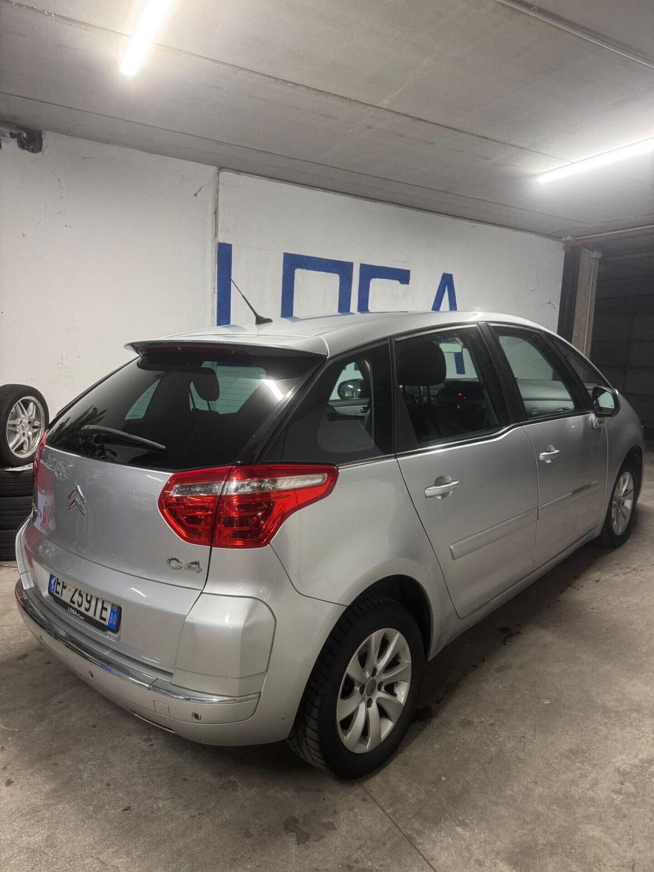 Citroen C4 Picasso 1.6 VTi 120 GPL