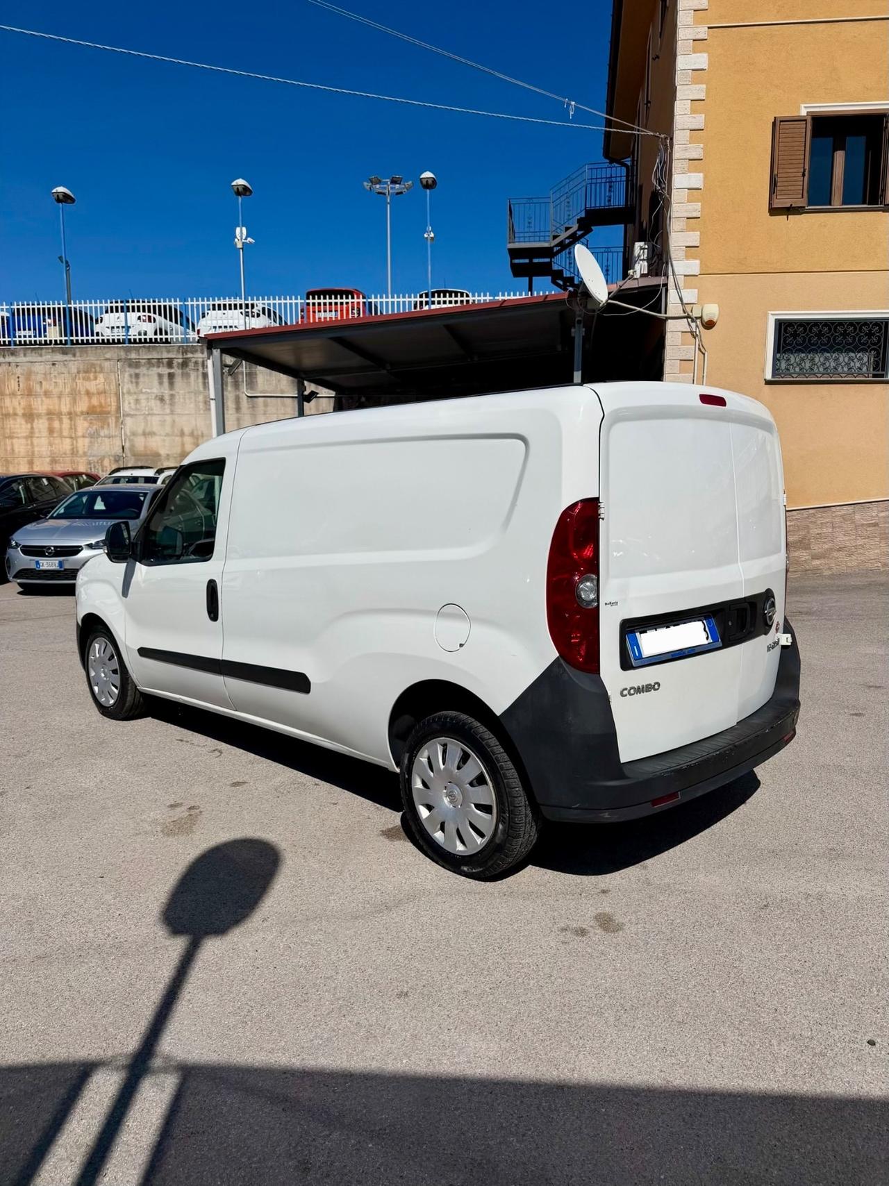 OPEL COMBO MAXI 2017