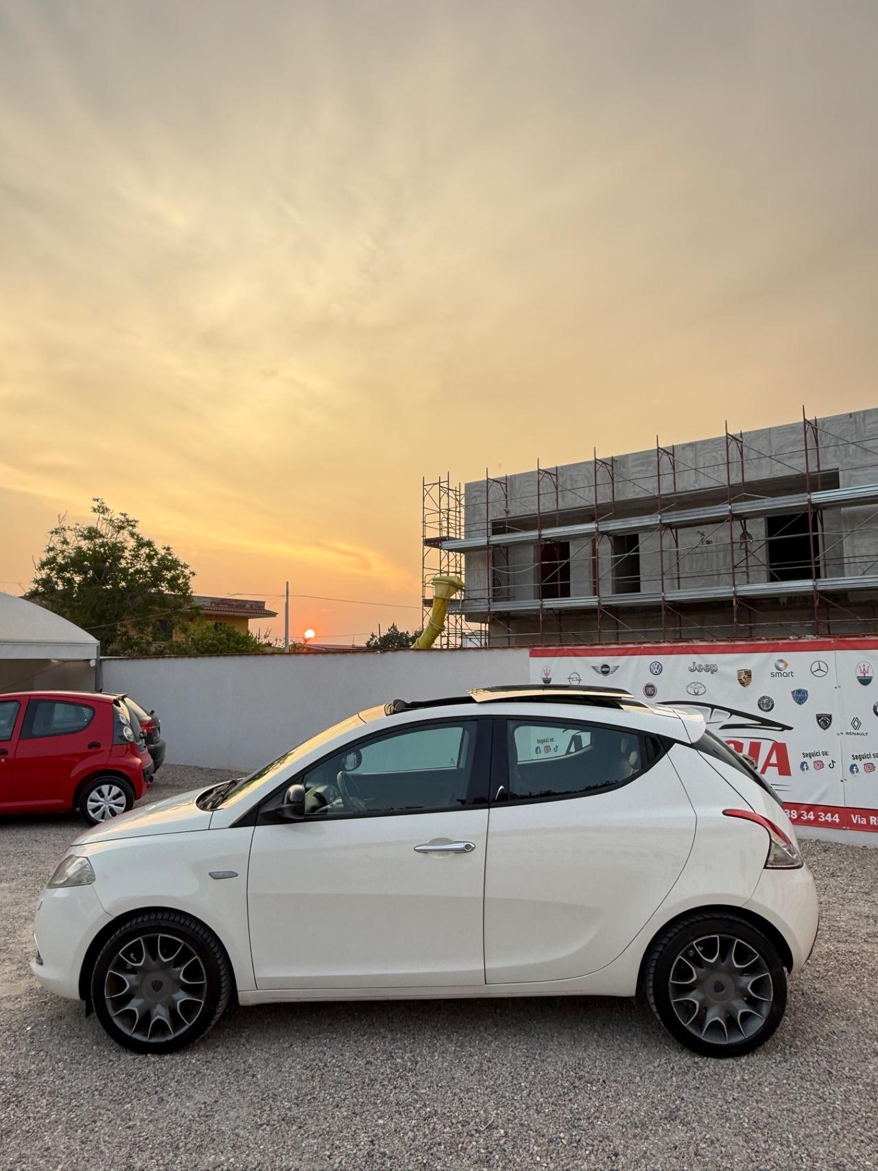 Lancia Ypsilon 1.3 MJT 16V 95 CV 5 porte S&S Platinum