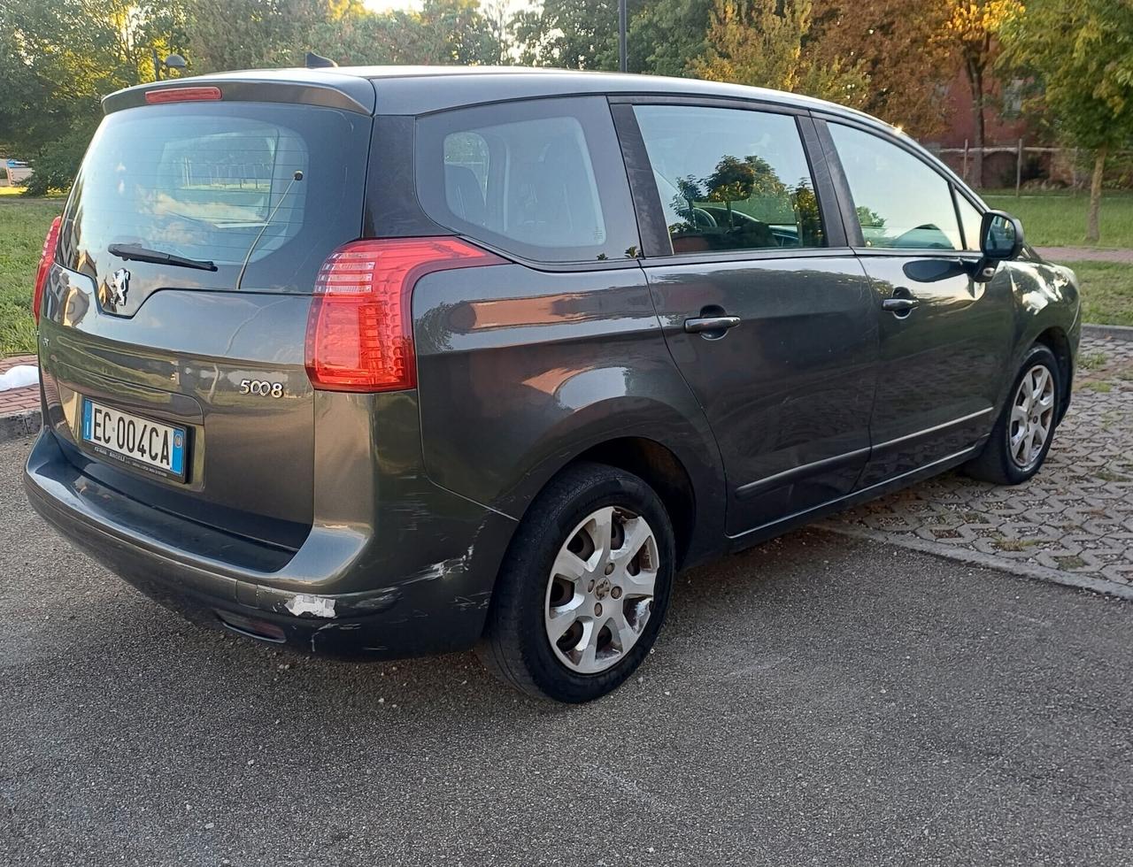 Peugeot 5008 1.6 HDi 112CV Tecno