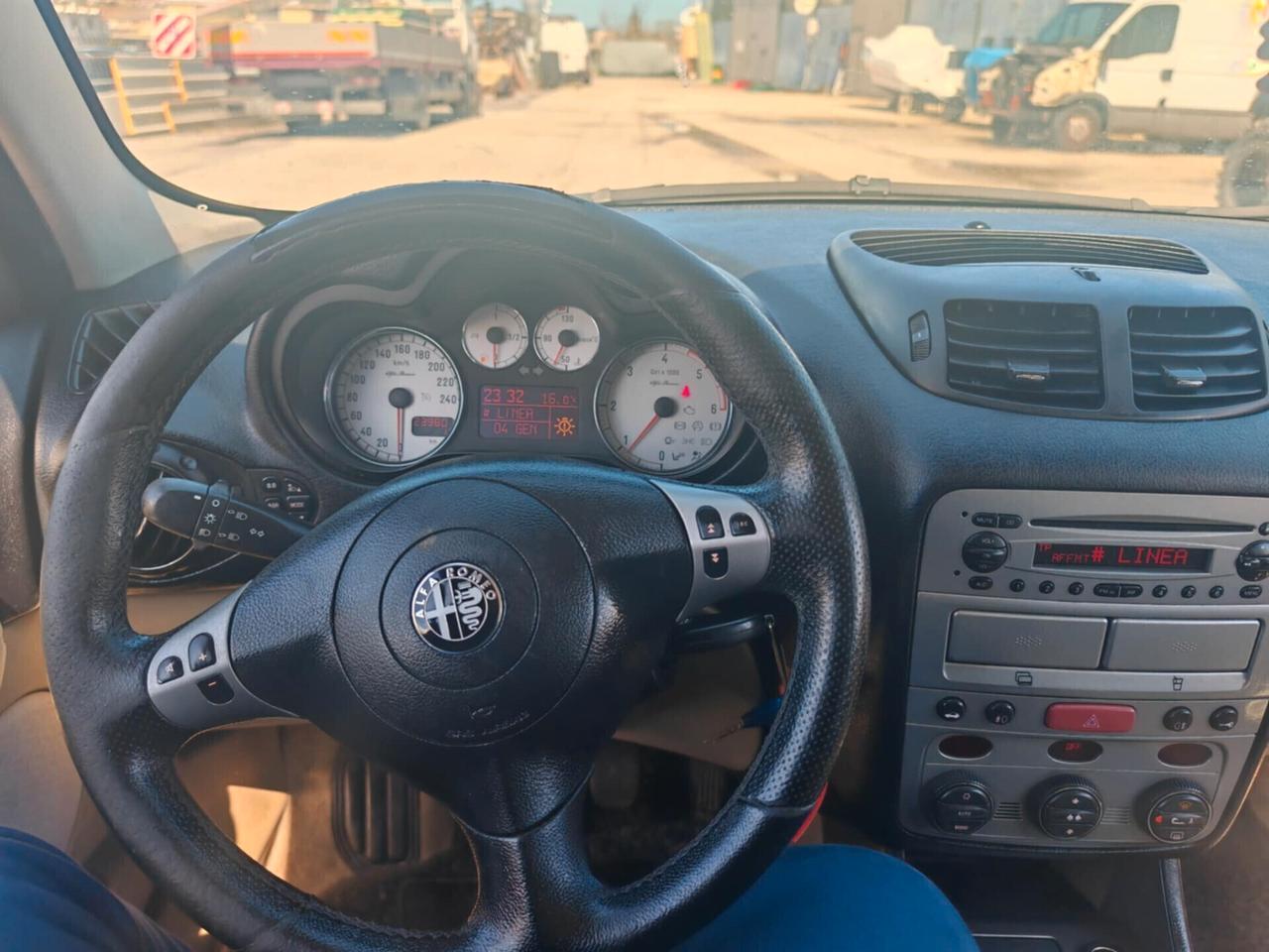 Alfa Romeo 147 1.9 JTD (120) 5 porte Collezione