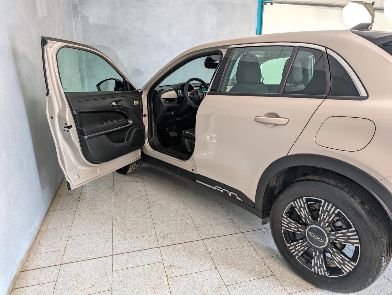 Fiat 600 1.2 Hybrid 145cv Automatic Pop