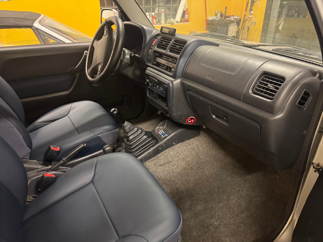 Suzuki Jimny 1.3i 16V cat 4WD JLX Special 07/2002
