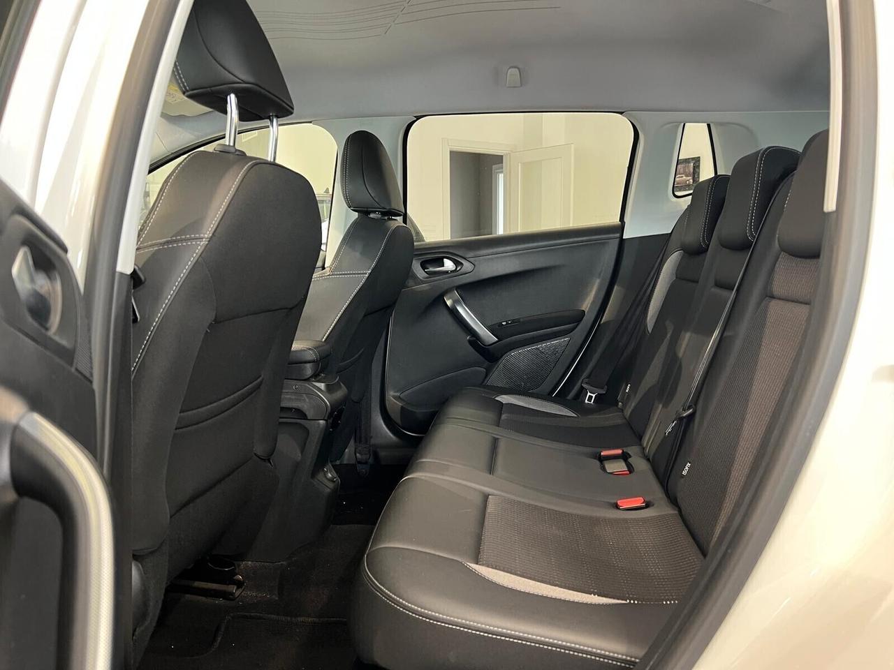 Peugeot 2008 BlueHDi 120 EAT6 S&S Allure