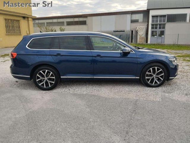 VOLKSWAGEN Passat Variant 2.0 TDI Executive 190cv DSG- GA265XW