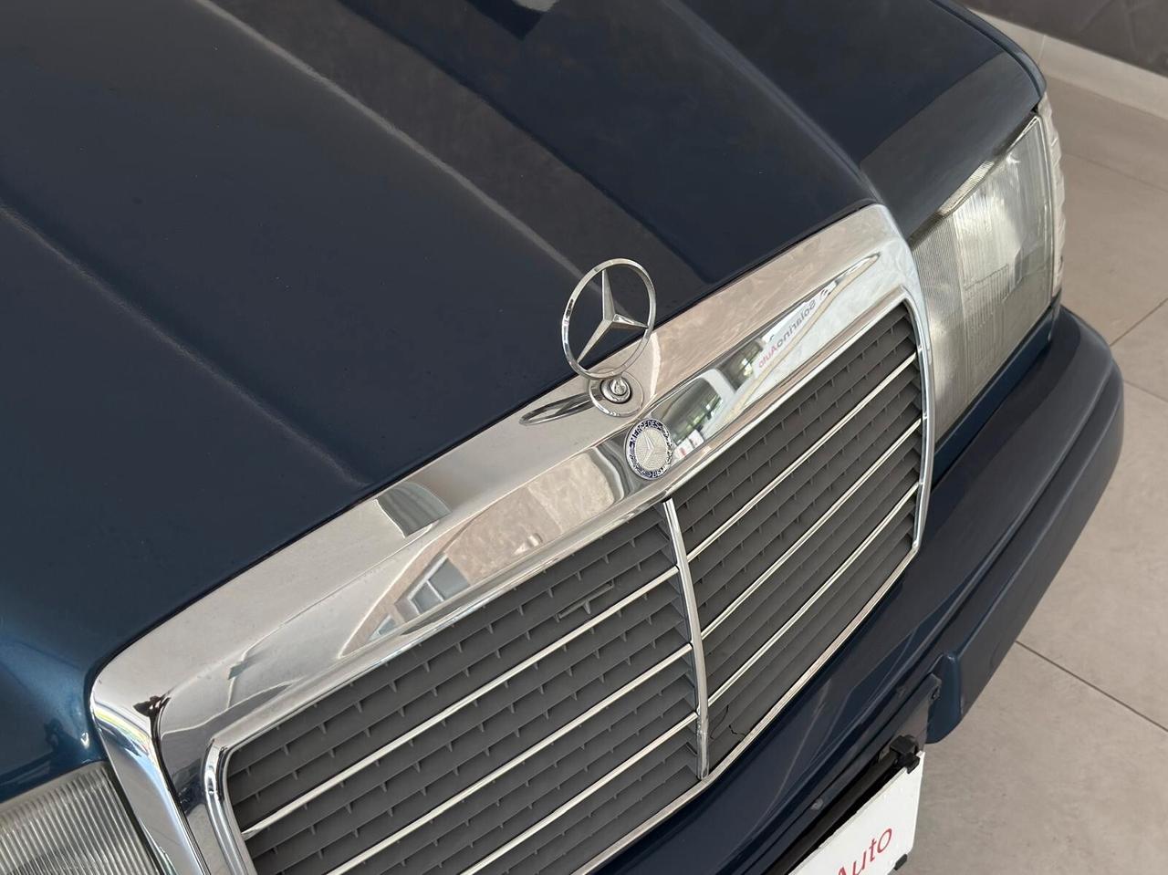 Mercedes E 300 CE Coupe