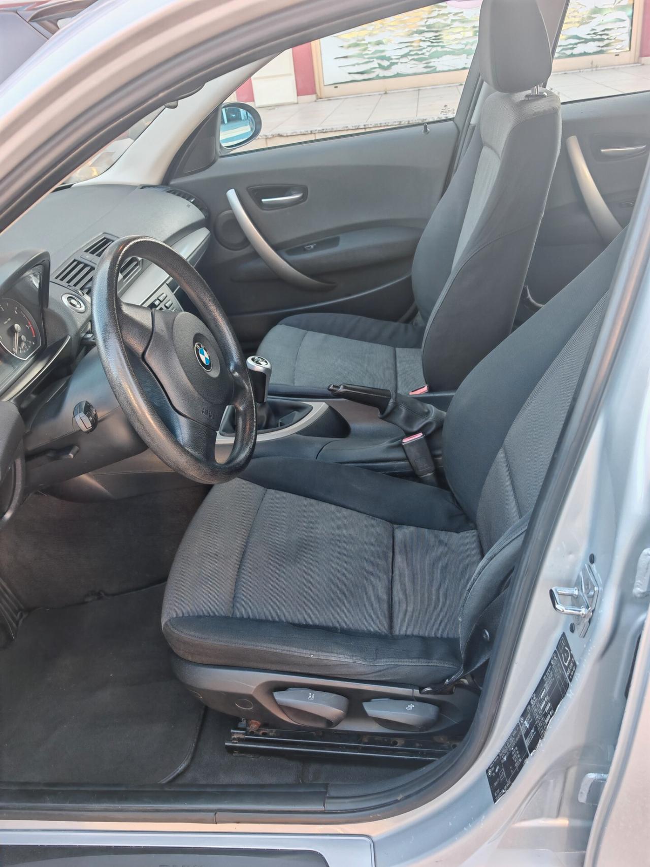 Bmw 118d 5p passaggio compreso