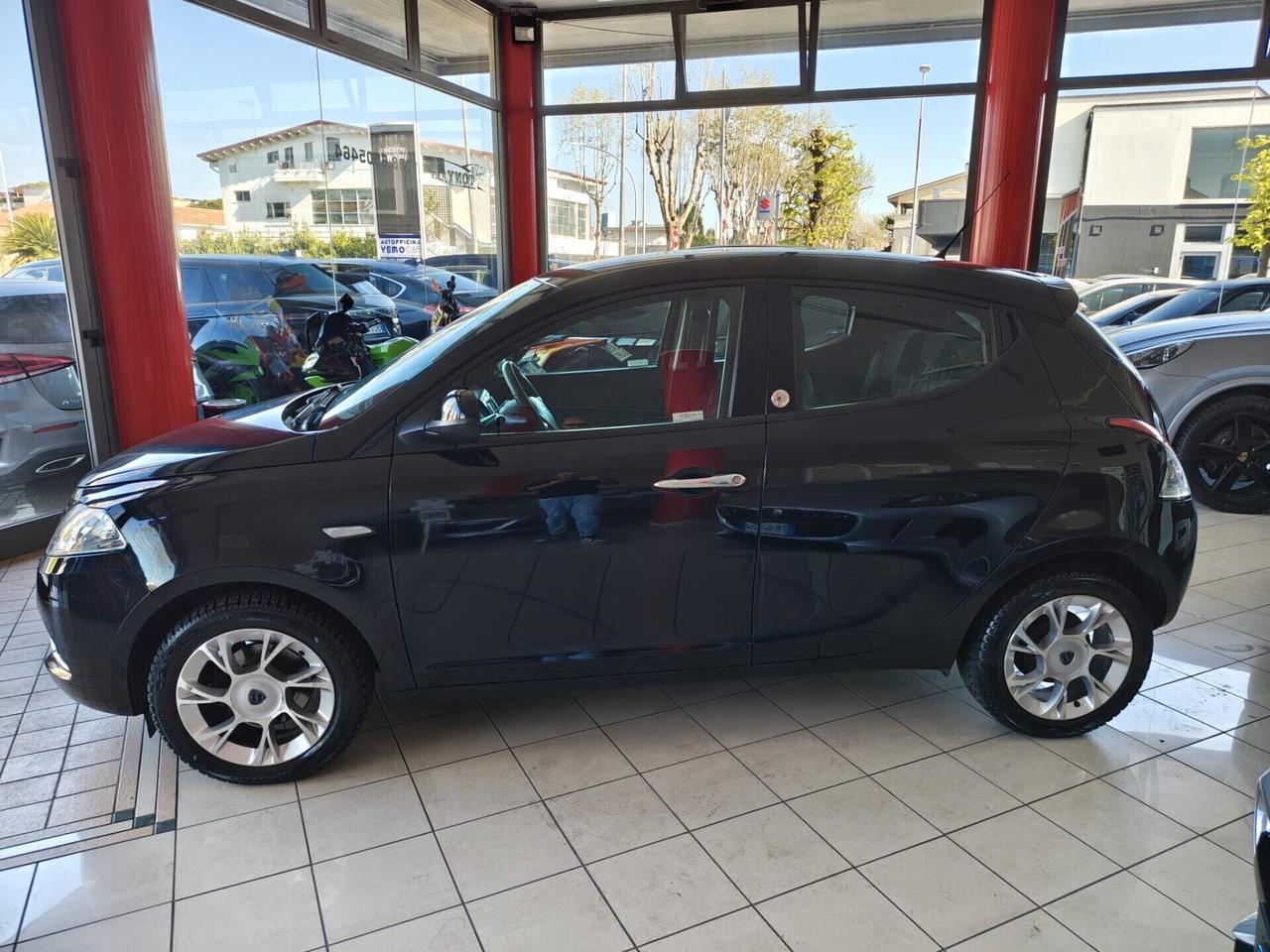 Lancia Ypsilon 1.2 69 CV 5 porte GAS (GPL)