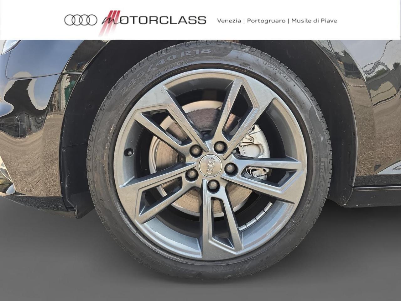 Audi A4 avant 35 2.0 tdi 150cv business sport s tronic my16